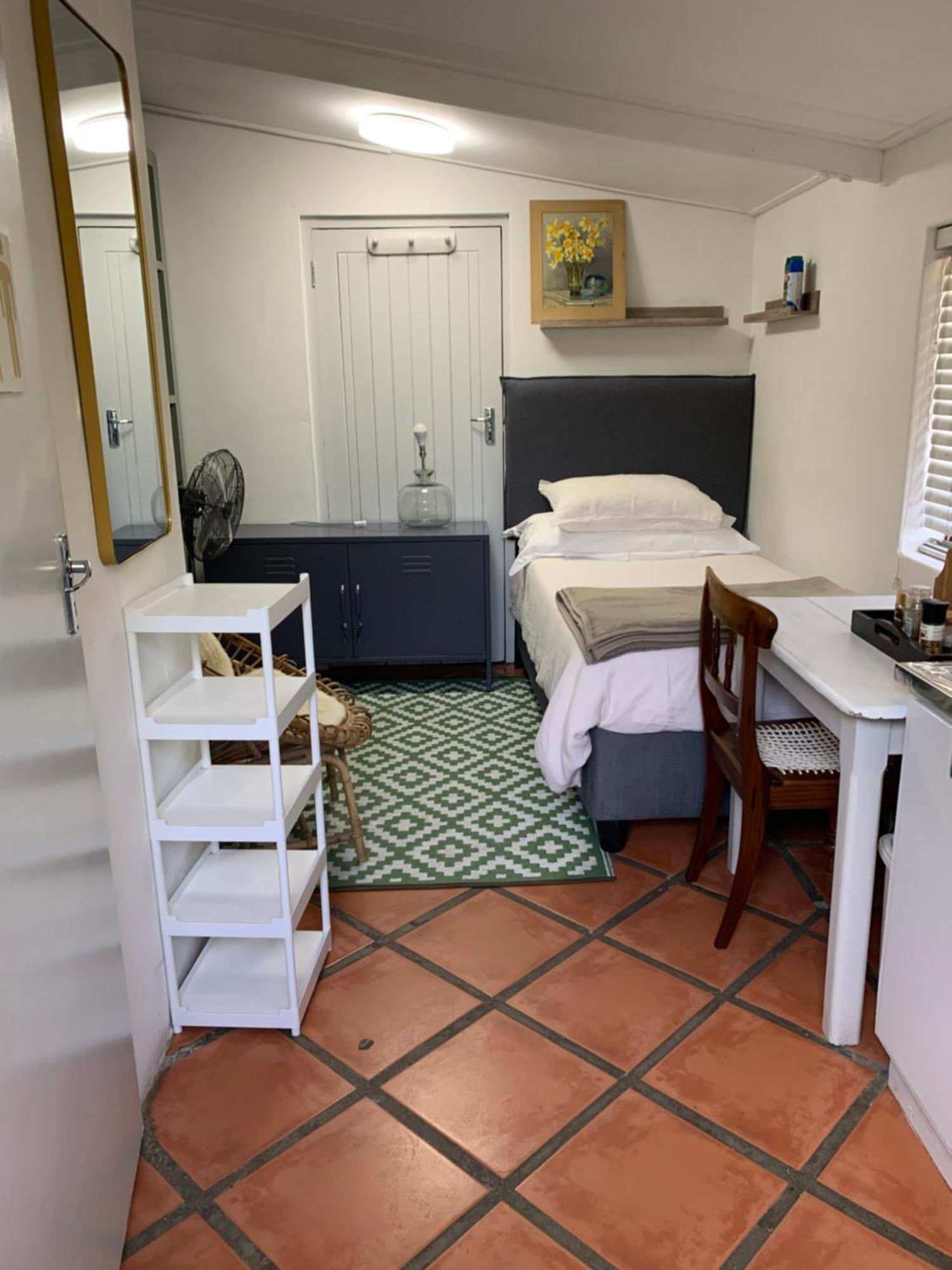 Just A Bed Apartment Stellenbosch Exterior photo